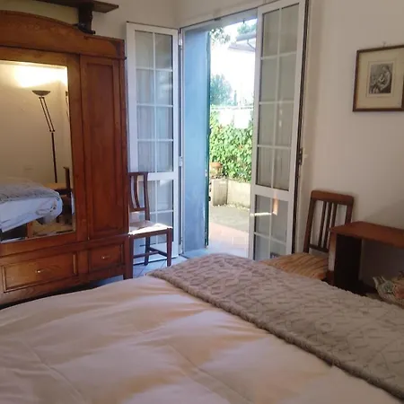 Villino Ida Lido di Camaiore